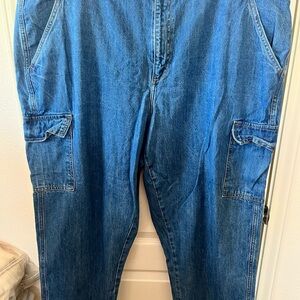 Universal Thread Relaxed Fit Blue Jeans